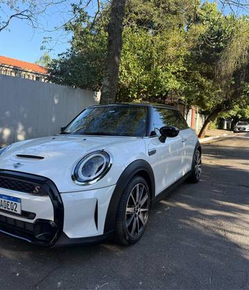 MINI COOPER 2.0 16V TWINPOWER GASOLINA S EXCLUSIVE 2P STEPTRONIC MINI COOPER 2.0 16V TWINPOWER GASOLINA S EXCLUSIVE 2P STEPTRONIC